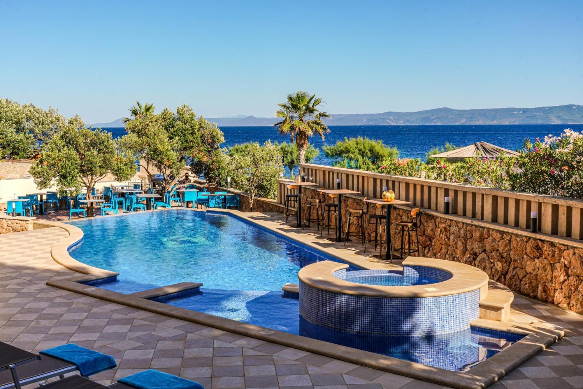 Hotel Sol Bol Luaran gambar